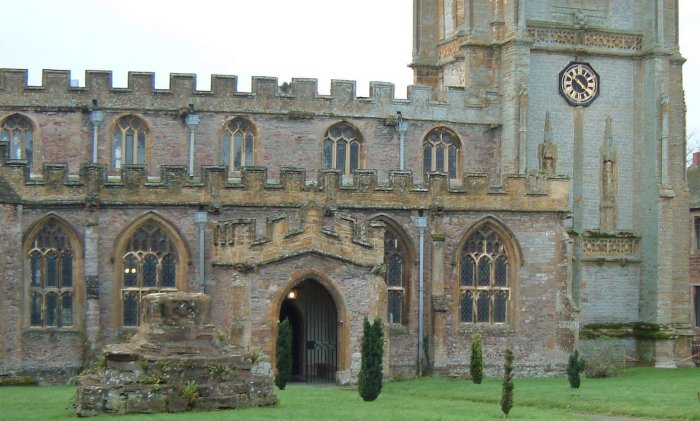 2003 View of Market Cross - Click for old view